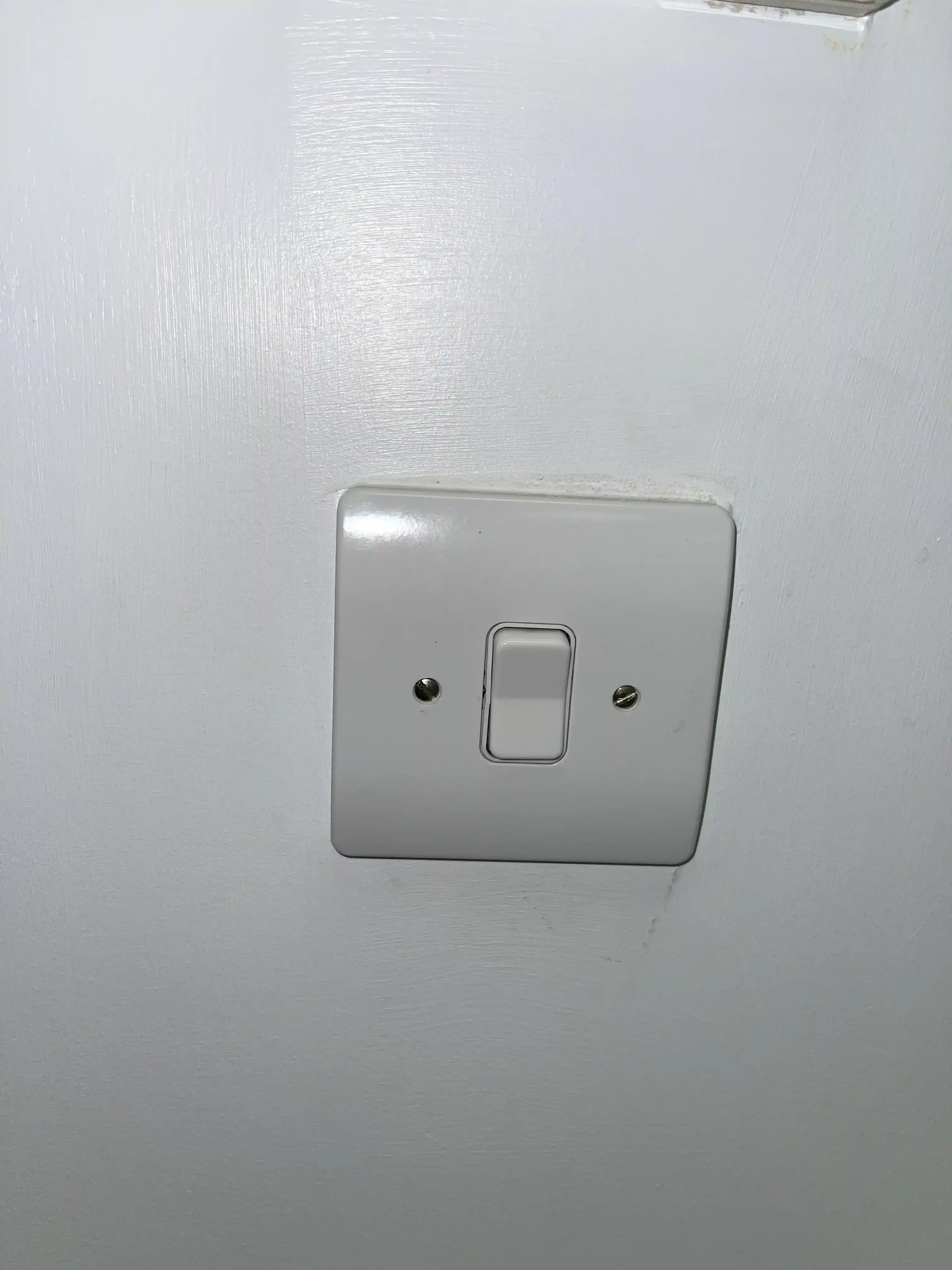 24 Hours Emergency Electrician near New Cross